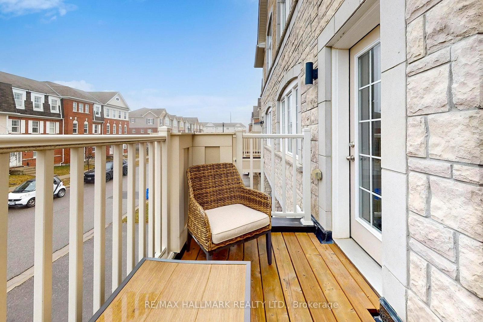 Townhouse for sale at 2421 Fall Harvest Crescent, Pickering, Ontario, L1X 0G1 - Rural Pickering - MLS: E12947430