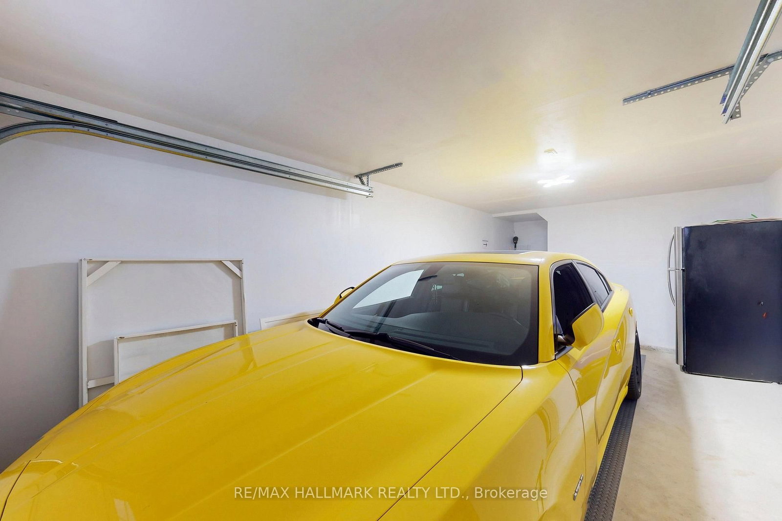 Townhouse for sale at 2421 Fall Harvest Crescent, Pickering, Ontario, L1X 0G1 - Rural Pickering - MLS: E12947430