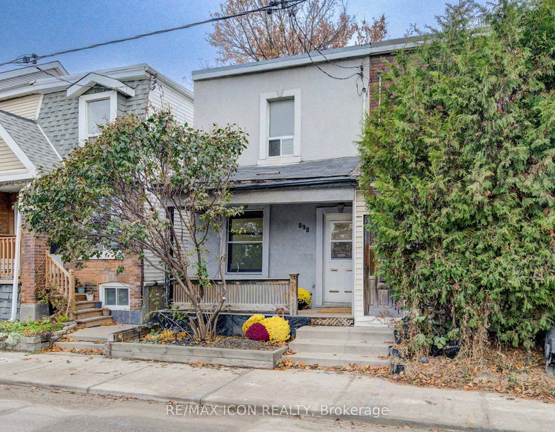 898 Eastern Ave, Toronto, M4L 1A4 | Image 2