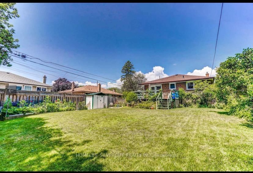 901 Crocus Crescent - Photo 16