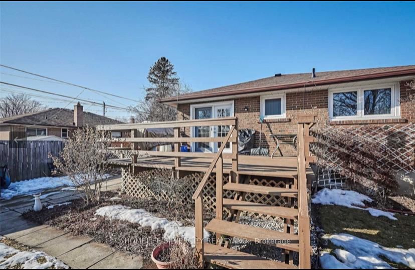 901 Crocus Crescent - Photo 4