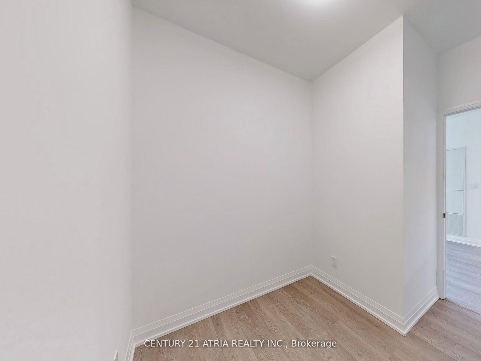 Condo for lease at 611-286 Main Street, Toronto, Ontario, M4C 0B3 - East End-Danforth - MLS: E12948002