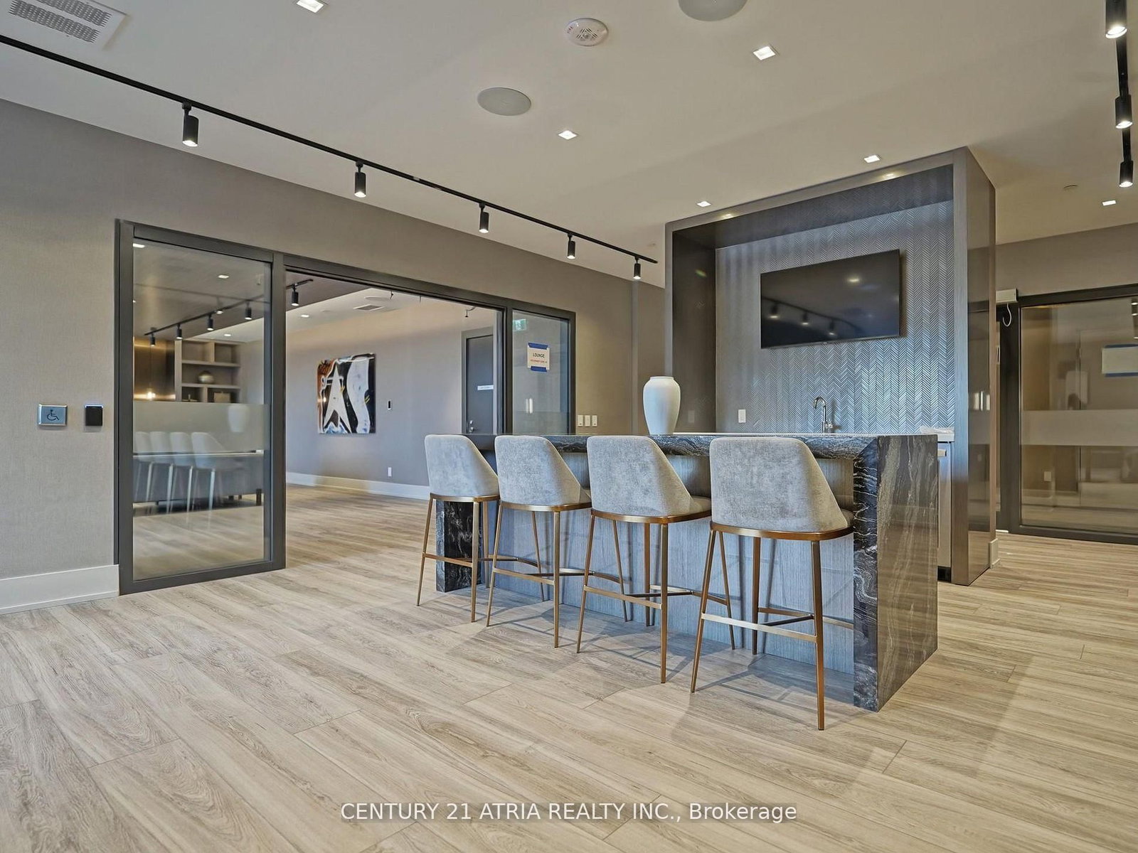 Condo for lease at 611-286 Main Street, Toronto, Ontario, M4C 0B3 - East End-Danforth - MLS: E12948002