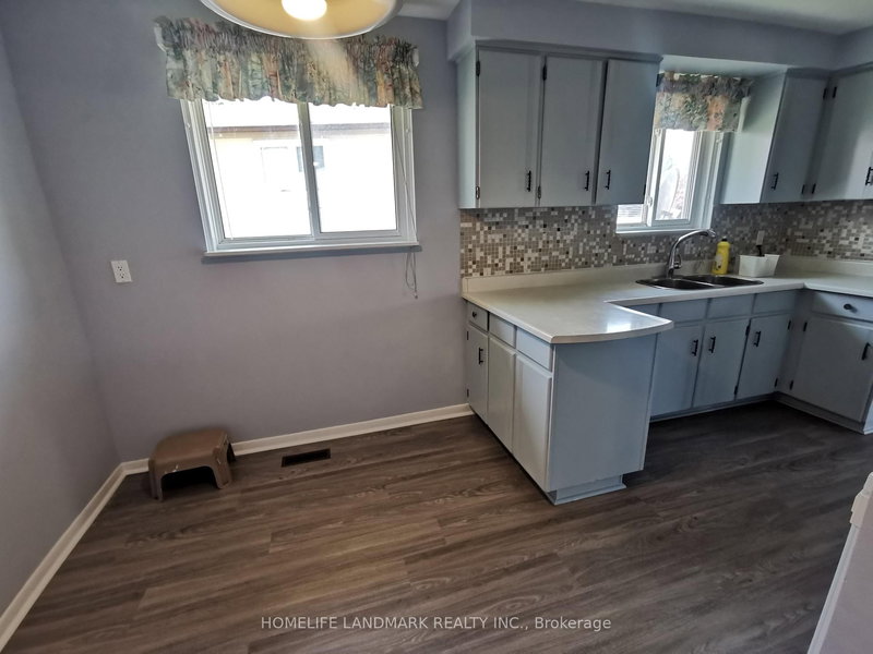 Upper - 16 Nortonville Dr, Toronto, M1T 2G8 | Image 3