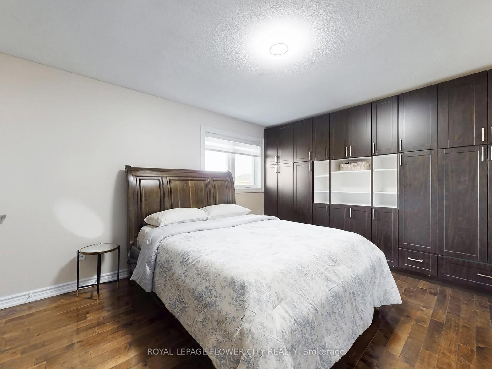 Detached House for sale at 29 Glenmore Drive, Whitby, Ontario, L1N 9J3 - Downtown Whitby - MLS: E12948194