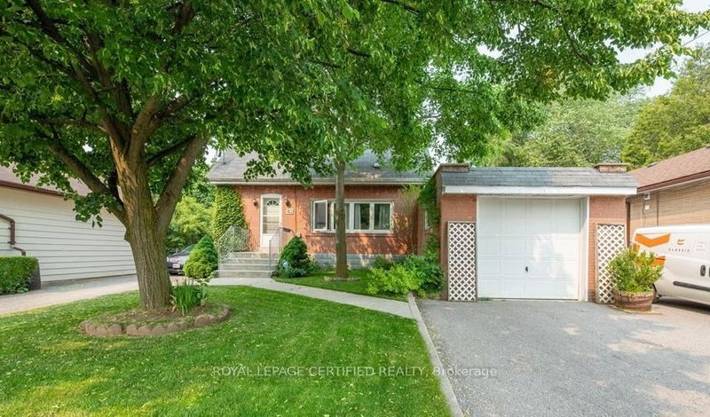 home for lease on Upper-80 Vanbrugh Avenue