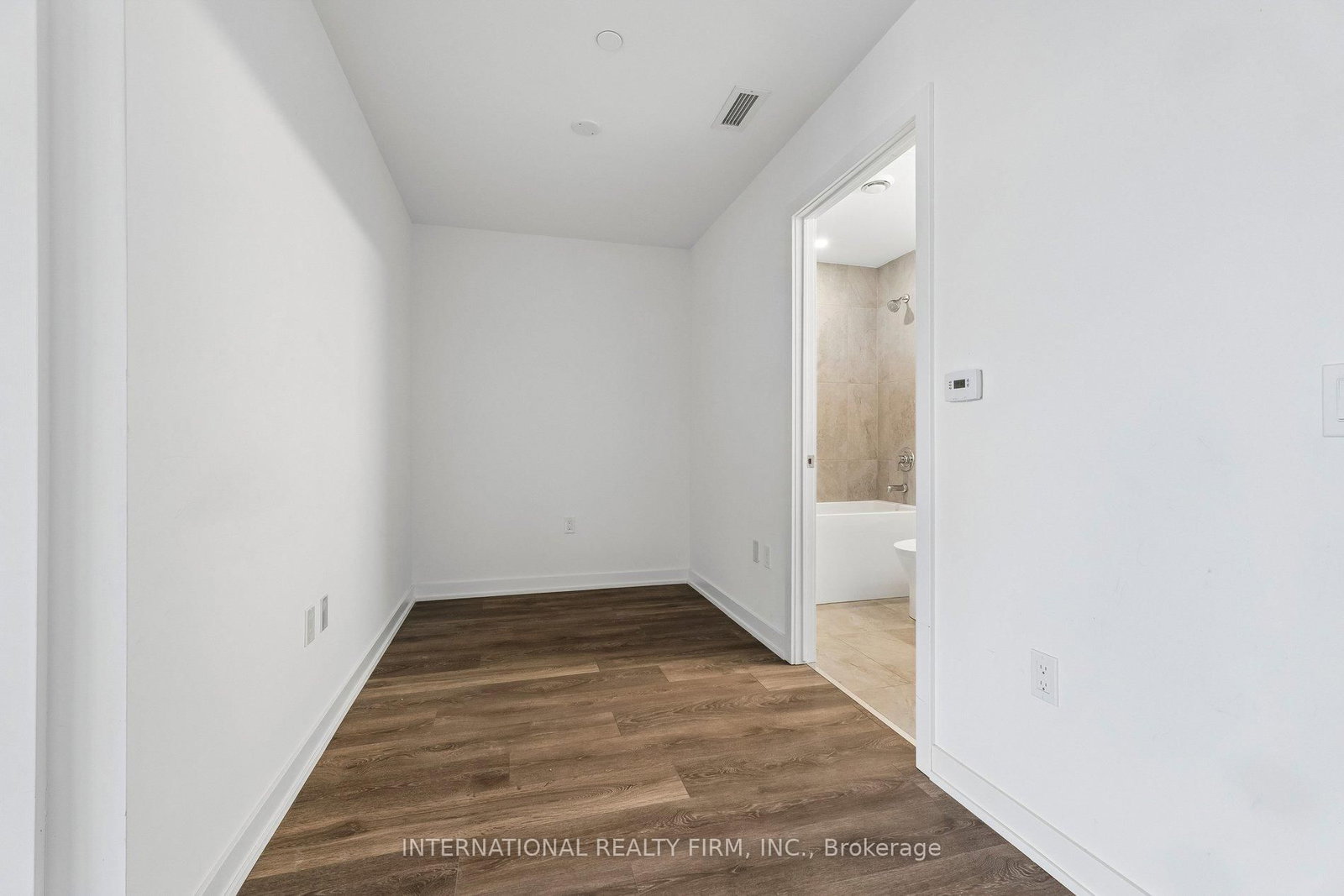 Condo for sale at 1701-1606 Charles Street, Whitby, Ontario, L1N 0P1 - Port Whitby - MLS: E12948514