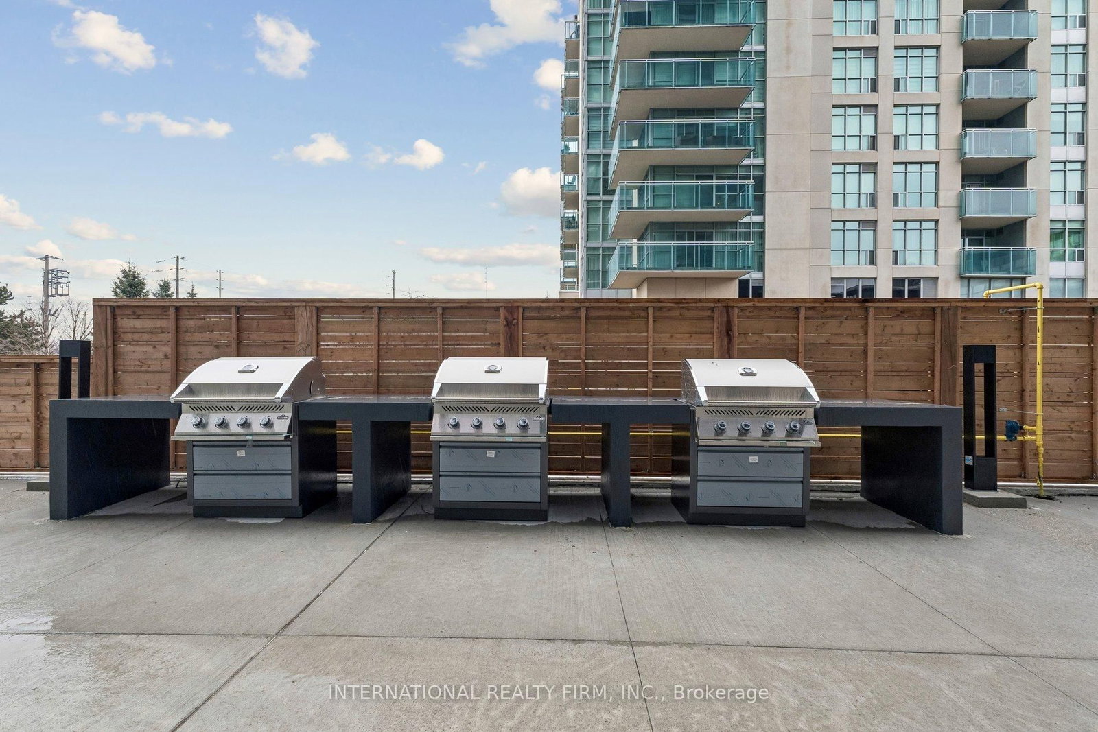 Condo for sale at 1701-1606 Charles Street, Whitby, Ontario, L1N 0P1 - Port Whitby - MLS: E12948514