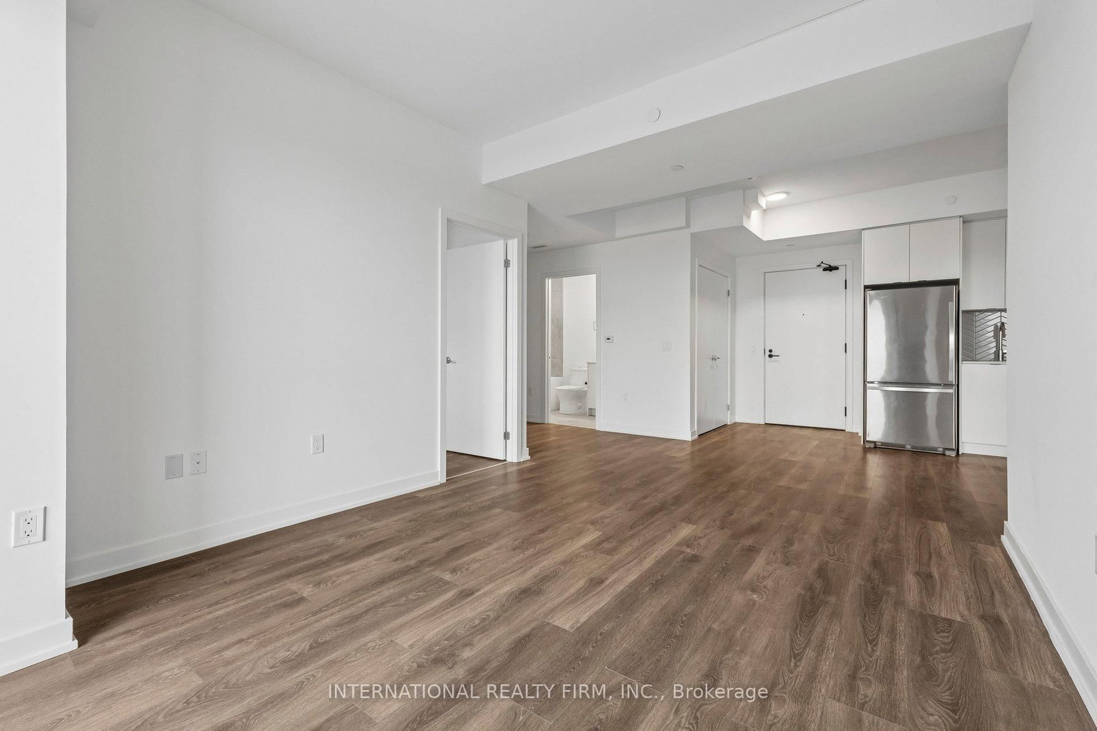 Condo for sale at 1701-1606 Charles Street, Whitby, Ontario, L1N 0P1 - Port Whitby - MLS: E12948514