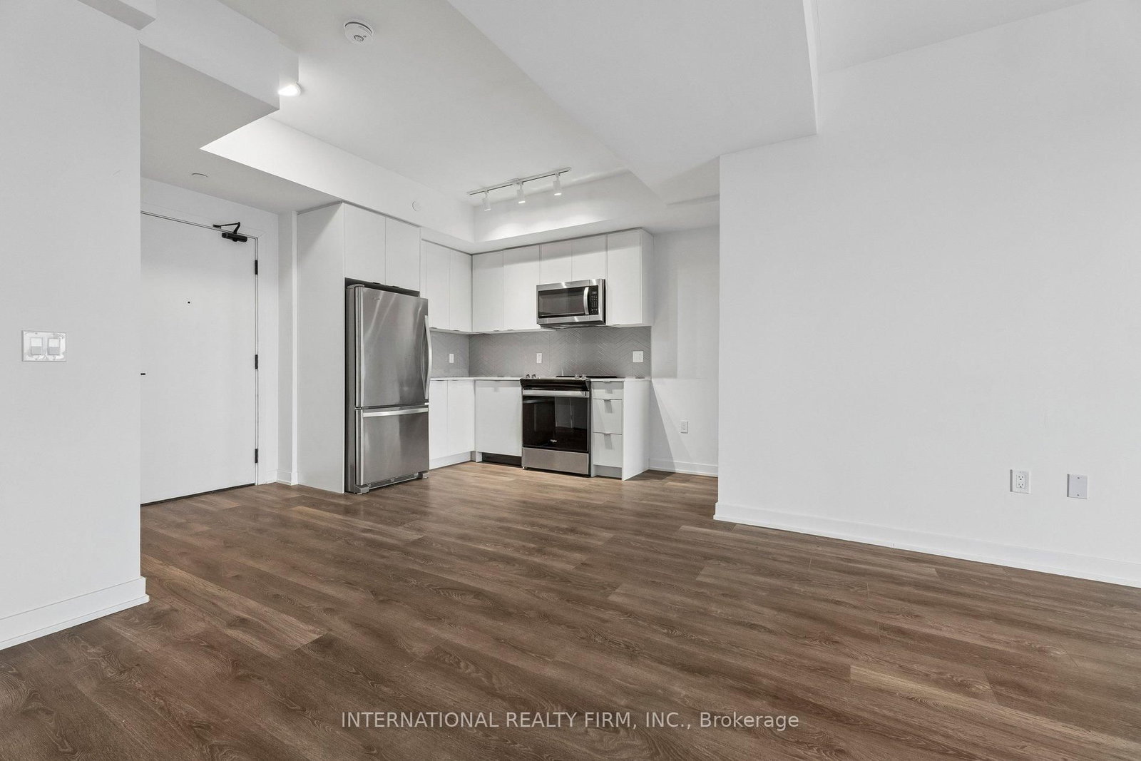 Condo for sale at 1701-1606 Charles Street, Whitby, Ontario, L1N 0P1 - Port Whitby - MLS: E12948514