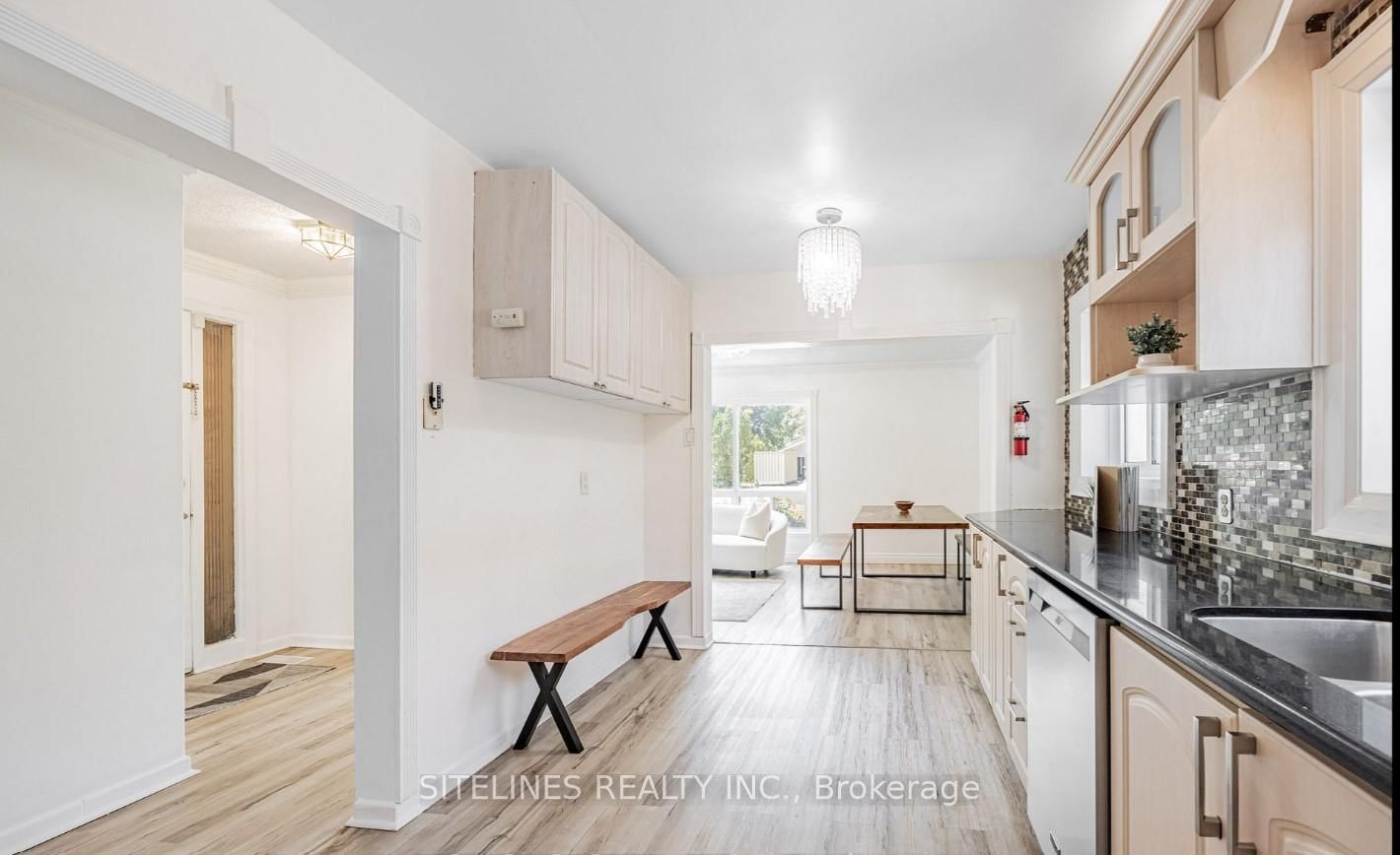 Detached House for sale at 29 Orton Park Road, Toronto, Ontario, M1G 3G2 - Morningside - MLS: E12948688