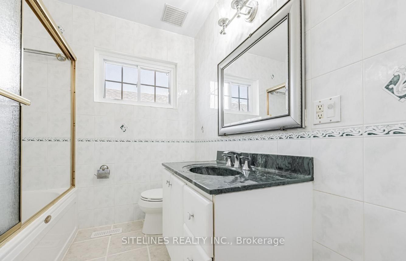 Detached House for sale at 29 Orton Park Road, Toronto, Ontario, M1G 3G2 - Morningside - MLS: E12948688