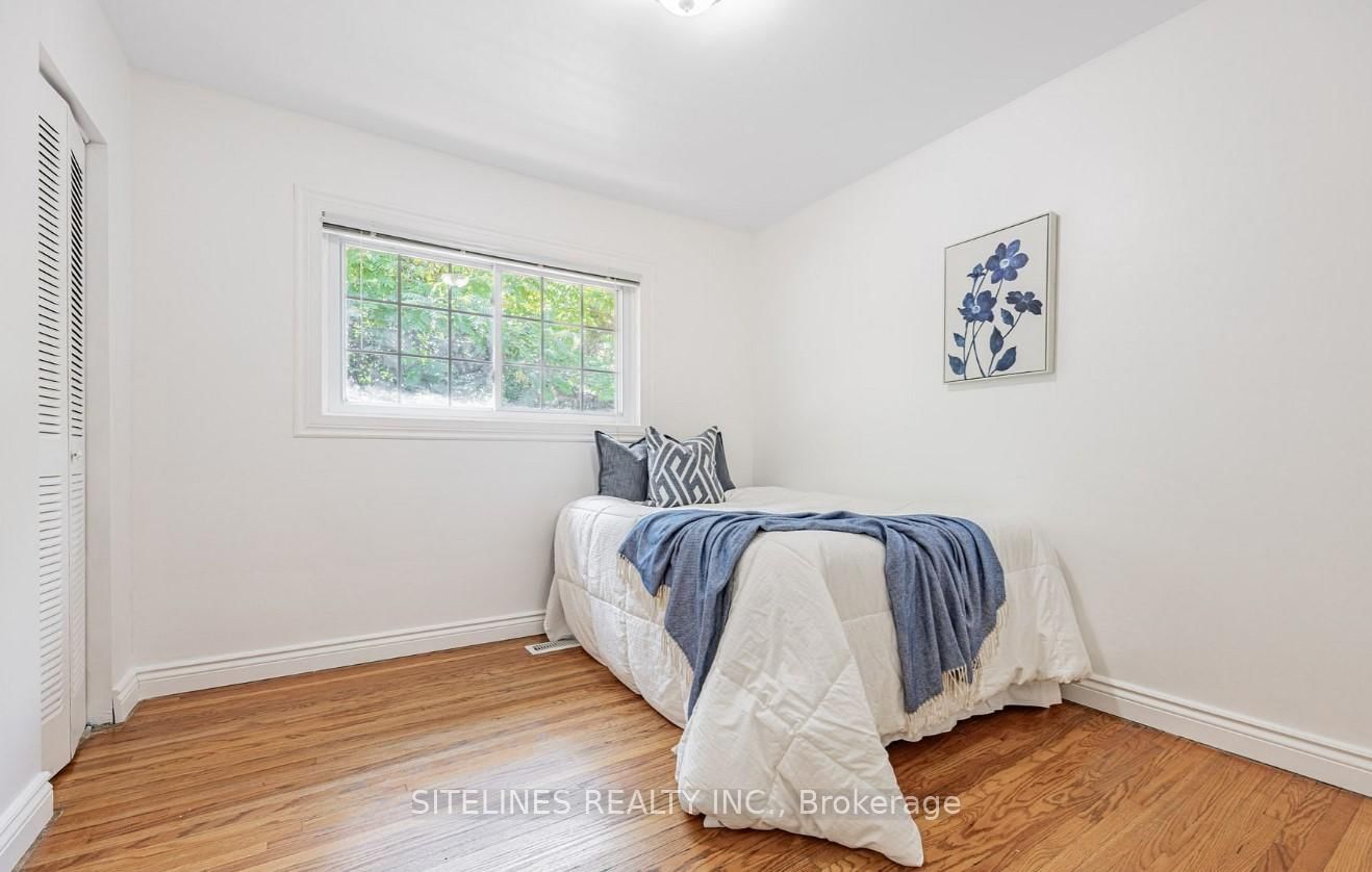 Detached House for sale at 29 Orton Park Road, Toronto, Ontario, M1G 3G2 - Morningside - MLS: E12948688