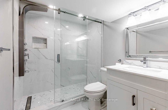 39 Wayford Crescent S