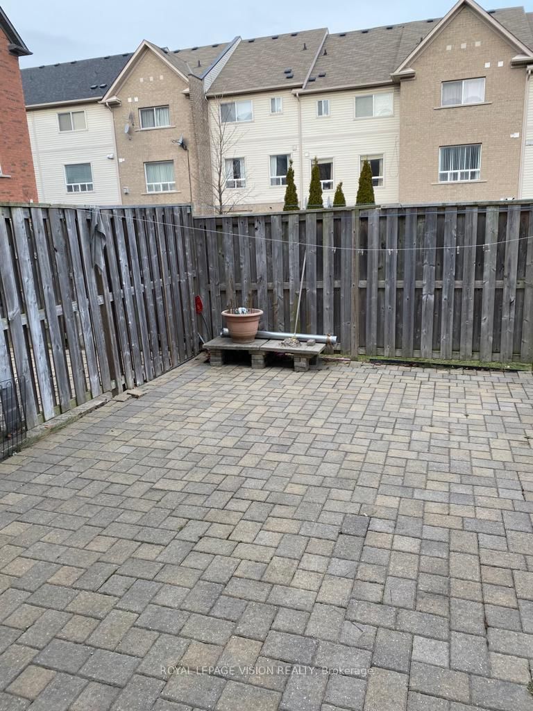 34 Kiriakou St, Toronto, M1P 5H2 | Image 3