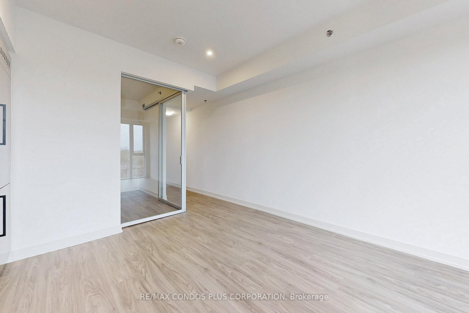 Condo for lease at 605-90 Glen Everest Road, Toronto, Ontario, M1N 0C3 - Birchcliffe-Cliffside - MLS: E12949024