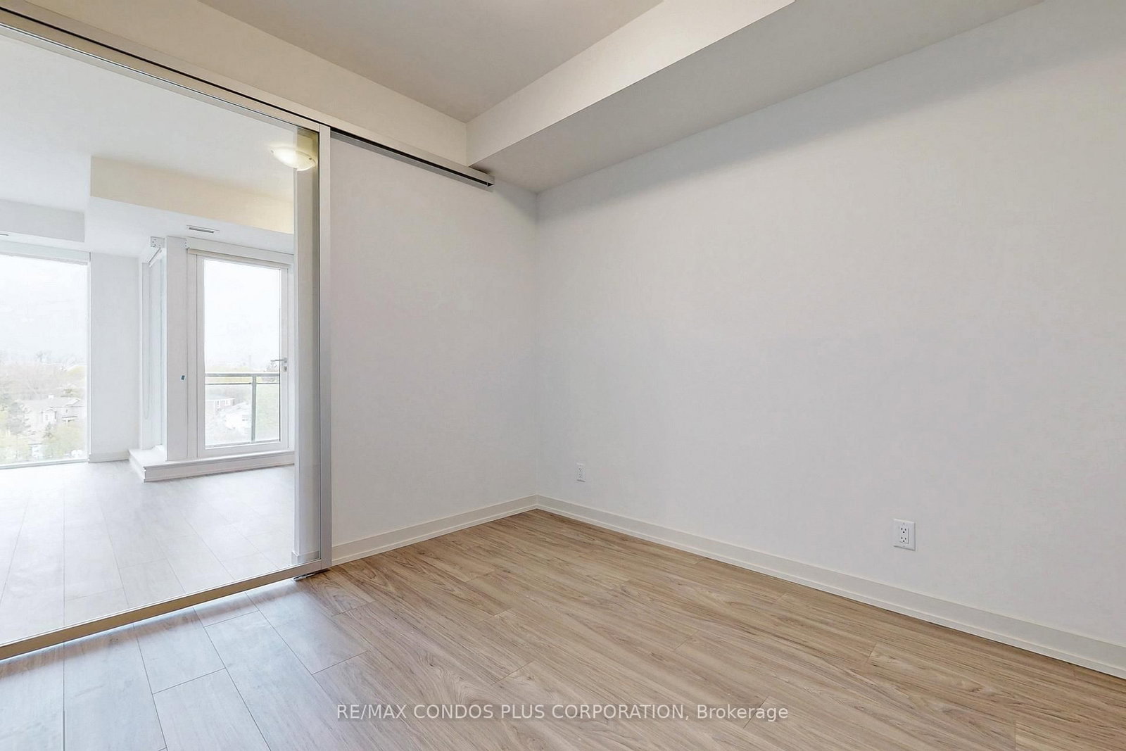 Condo for lease at 605-90 Glen Everest Road, Toronto, Ontario, M1N 0C3 - Birchcliffe-Cliffside - MLS: E12949024