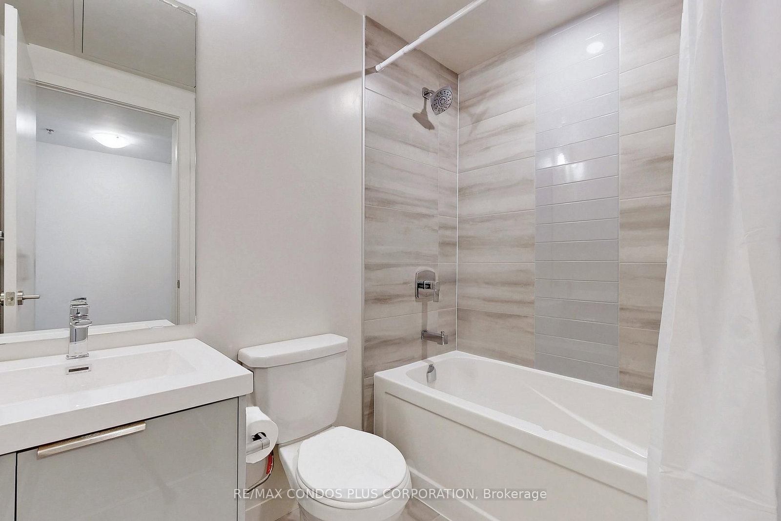 Condo for lease at 605-90 Glen Everest Road, Toronto, Ontario, M1N 0C3 - Birchcliffe-Cliffside - MLS: E12949024