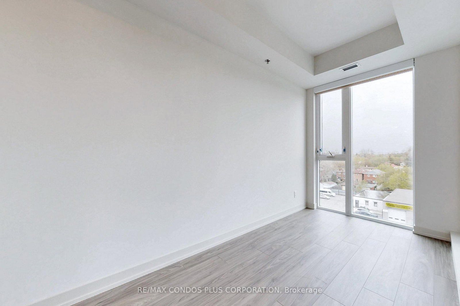 Condo for lease at 605-90 Glen Everest Road, Toronto, Ontario, M1N 0C3 - Birchcliffe-Cliffside - MLS: E12949024
