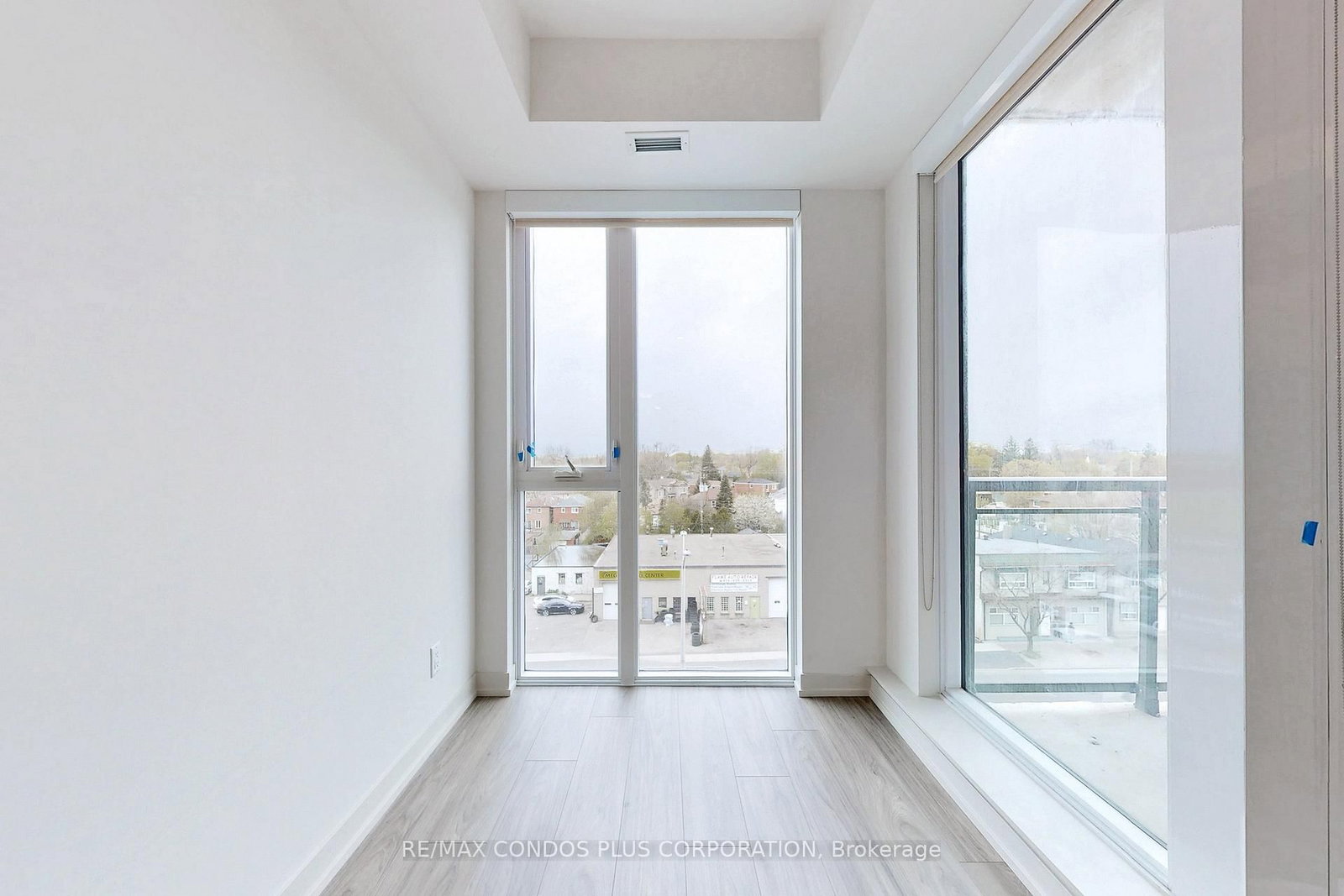 Condo for lease at 605-90 Glen Everest Road, Toronto, Ontario, M1N 0C3 - Birchcliffe-Cliffside - MLS: E12949024