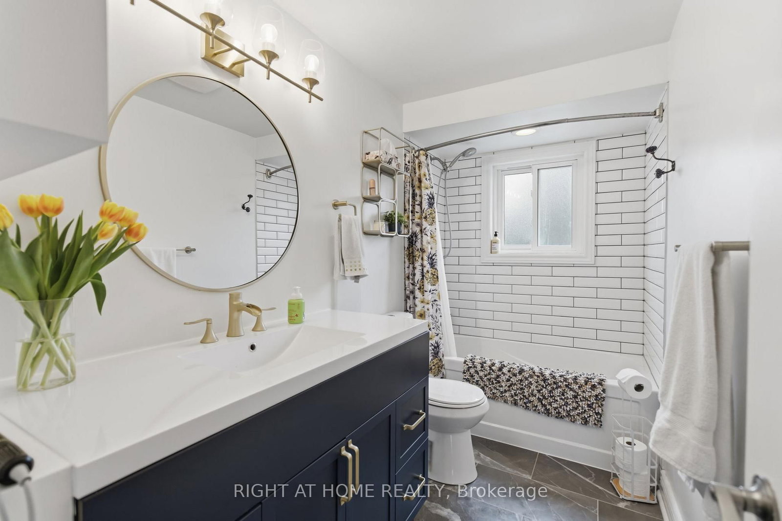 Townhouse for sale at 12-303 Garden Street, Whitby, Ontario, L1N 3W3 - Downtown Whitby - MLS: E12949032