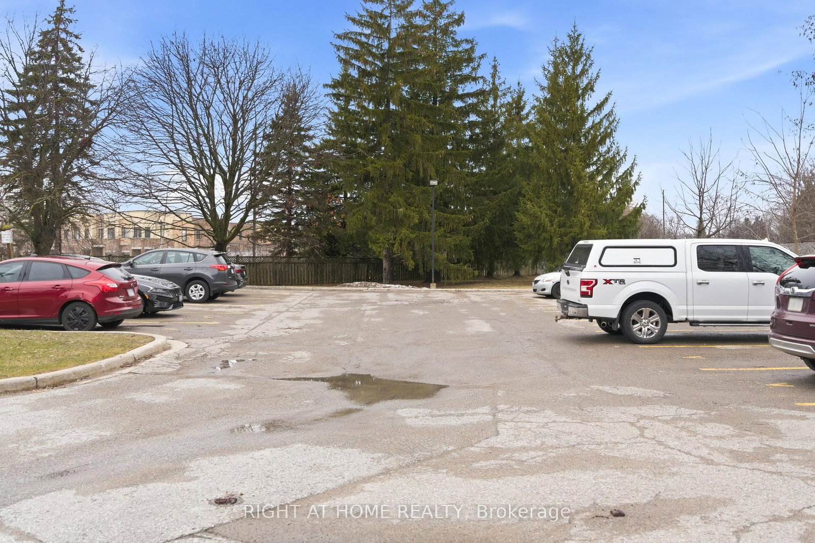 Townhouse for sale at 12-303 Garden Street, Whitby, Ontario, L1N 3W3 - Downtown Whitby - MLS: E12949032