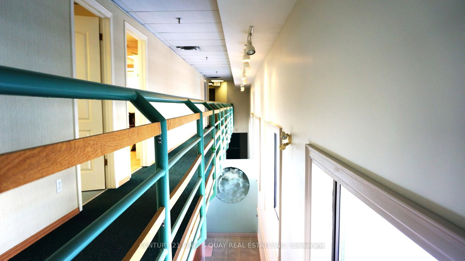 56 Redlea Avenue - Photo 6