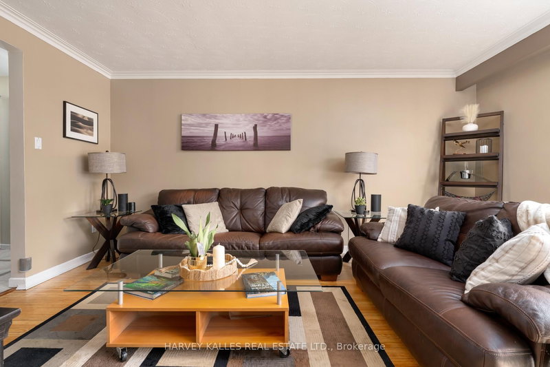 47 Brightside Dr, Toronto, M1E 3Y8 | Image 3