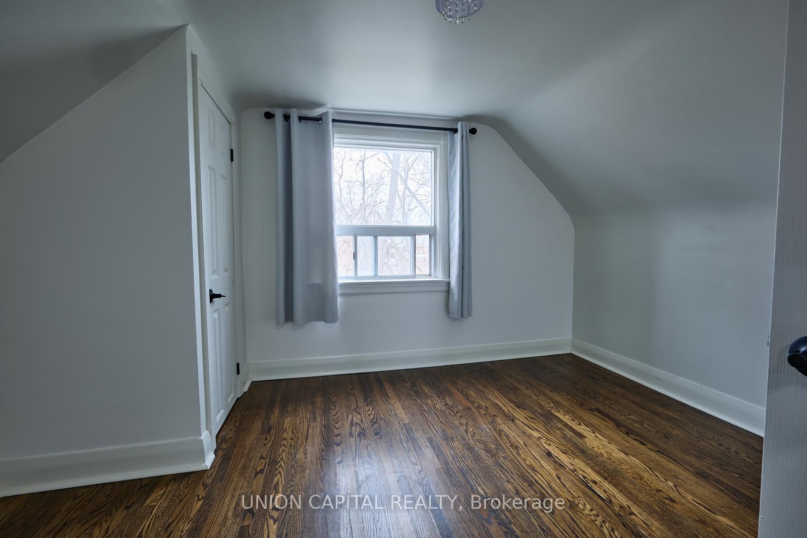 269 Haig Street, Unit Upper - Photo 7