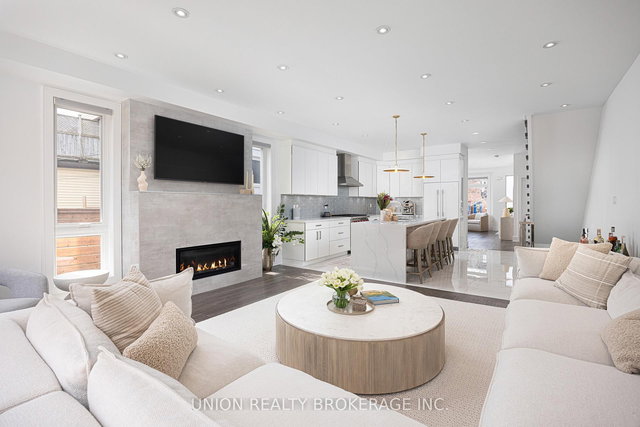 105 Kenilworth Avenue