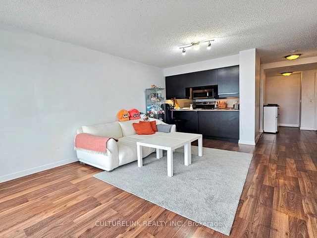 2801 - 50 Town Centre Court