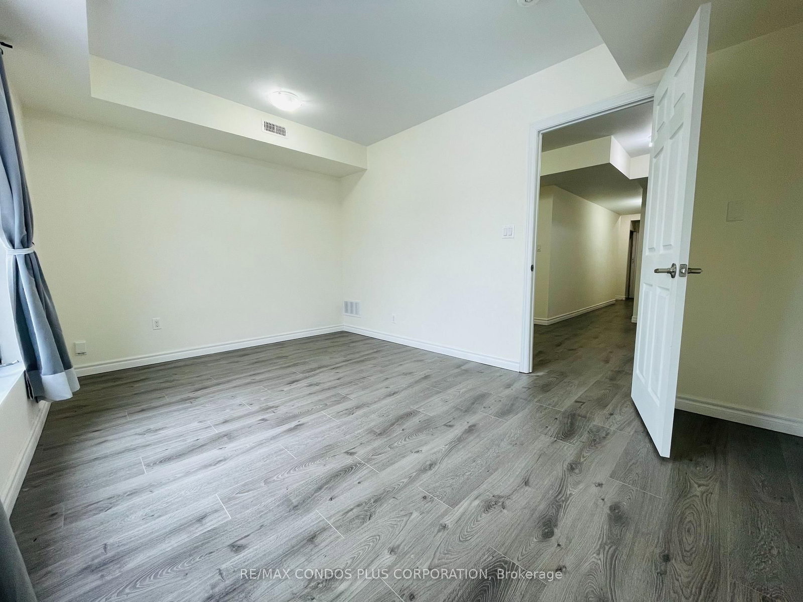 721 Danforth Avenue, Unit 2A - Photo 4