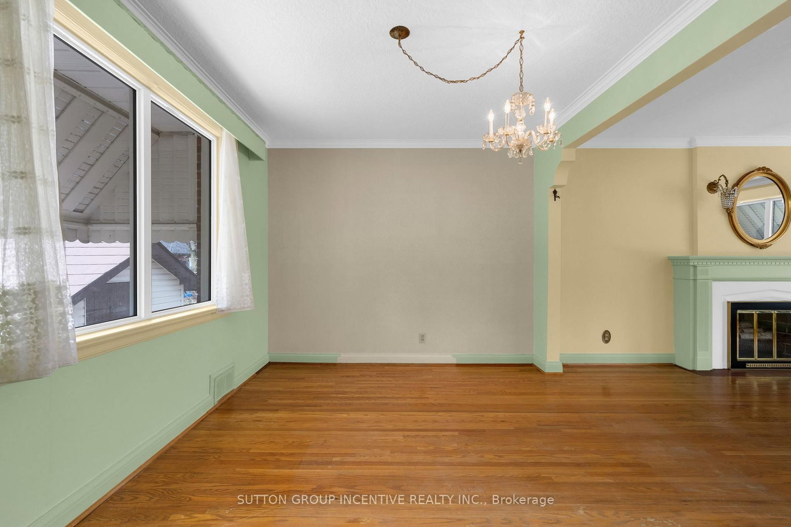 Detached House for sale at 6 Kingsmere Crescent, Toronto, Ontario, M1M 3B3 - Scarborough Village - MLS: E12951286