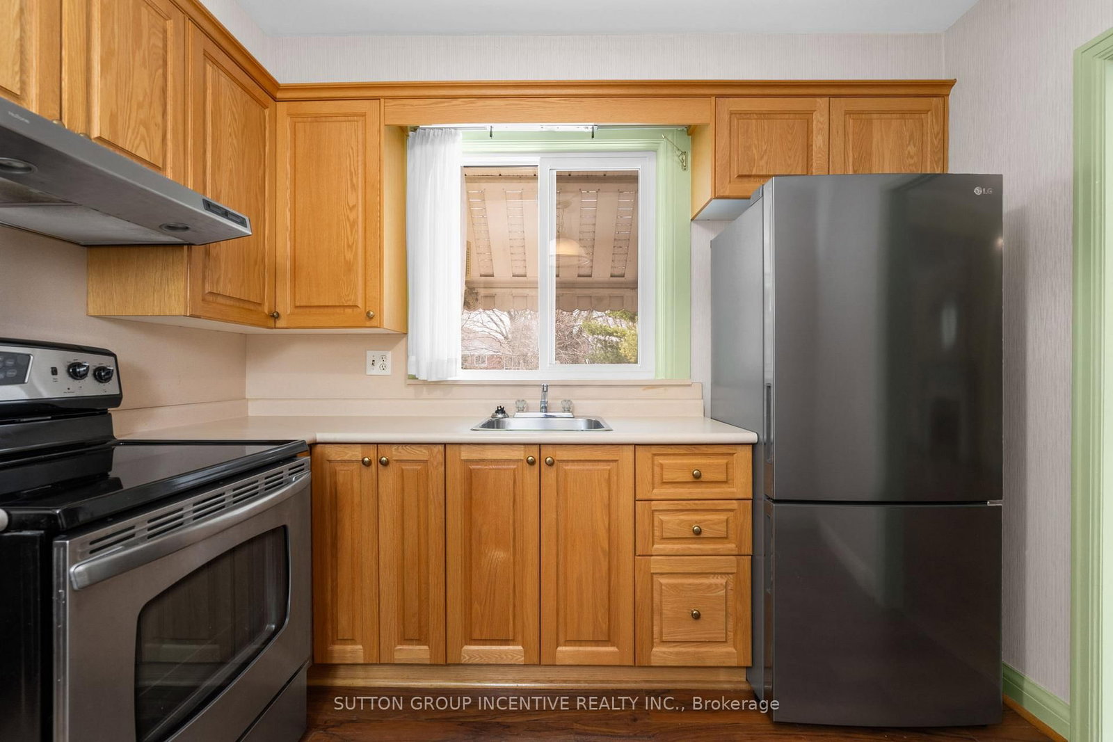 Detached House for sale at 6 Kingsmere Crescent, Toronto, Ontario, M1M 3B3 - Scarborough Village - MLS: E12951286