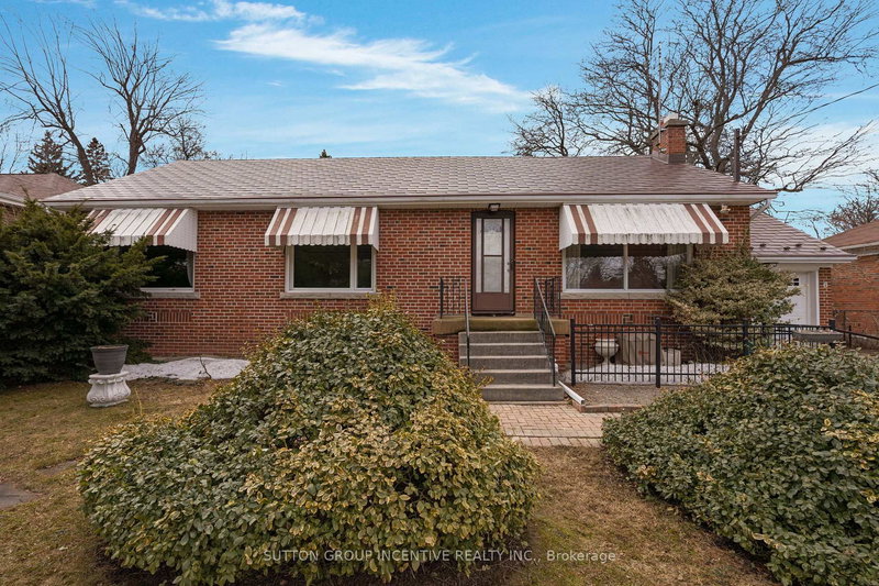 6 Kingsmere Cres, Toronto, M1M 3B3 | Image 2