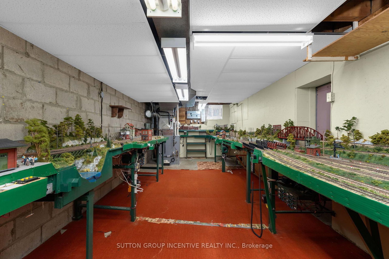 Detached House for sale at 6 Kingsmere Crescent, Toronto, Ontario, M1M 3B3 - Scarborough Village - MLS: E12951286