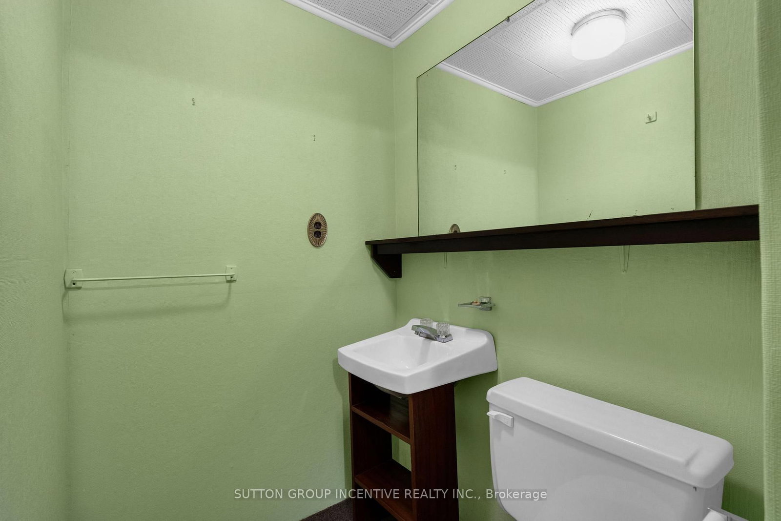 Detached House for sale at 6 Kingsmere Crescent, Toronto, Ontario, M1M 3B3 - Scarborough Village - MLS: E12951286