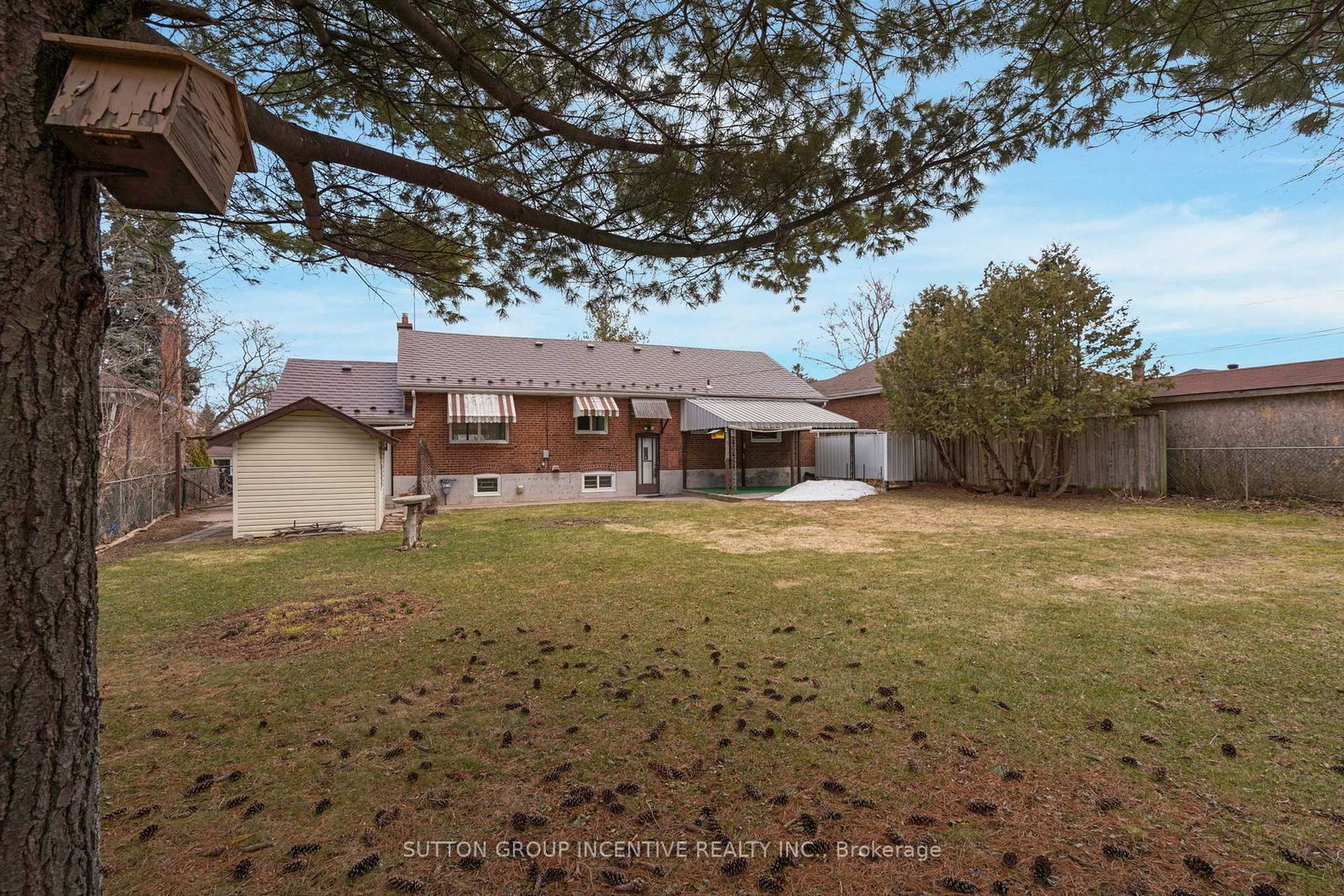 Detached House for sale at 6 Kingsmere Crescent, Toronto, Ontario, M1M 3B3 - Scarborough Village - MLS: E12951286