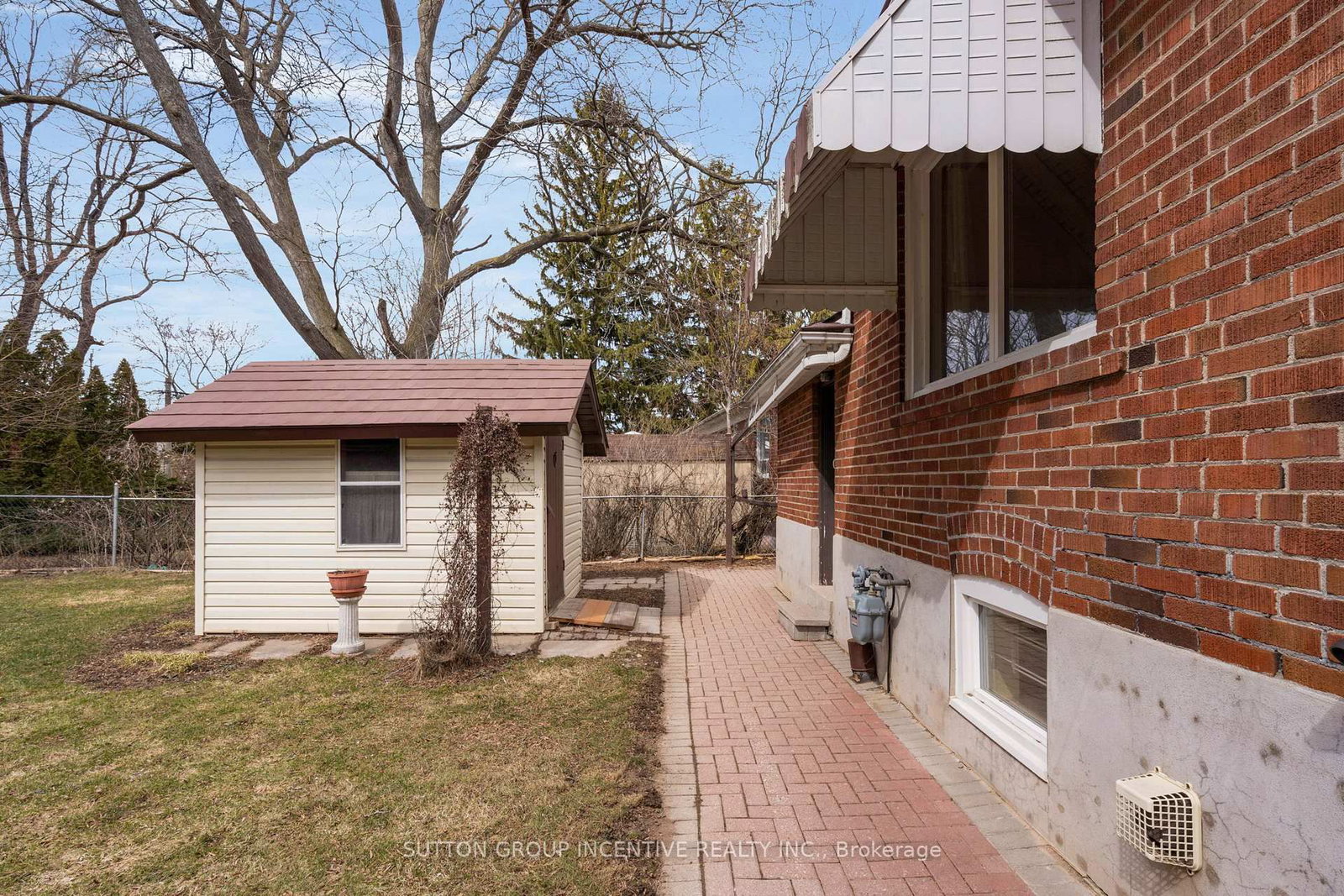 Detached House for sale at 6 Kingsmere Crescent, Toronto, Ontario, M1M 3B3 - Scarborough Village - MLS: E12951286