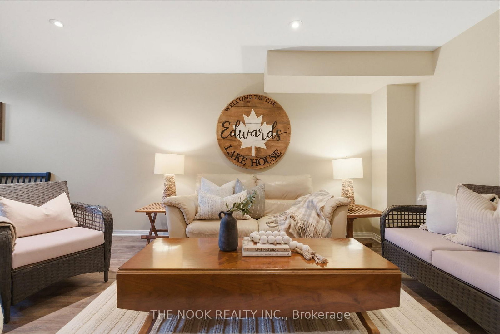 320 Lakebreeze Drive N - Photo 34