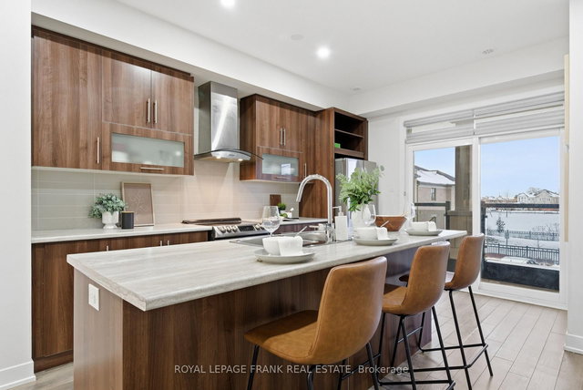 65 - 33 Donald Fleming Way