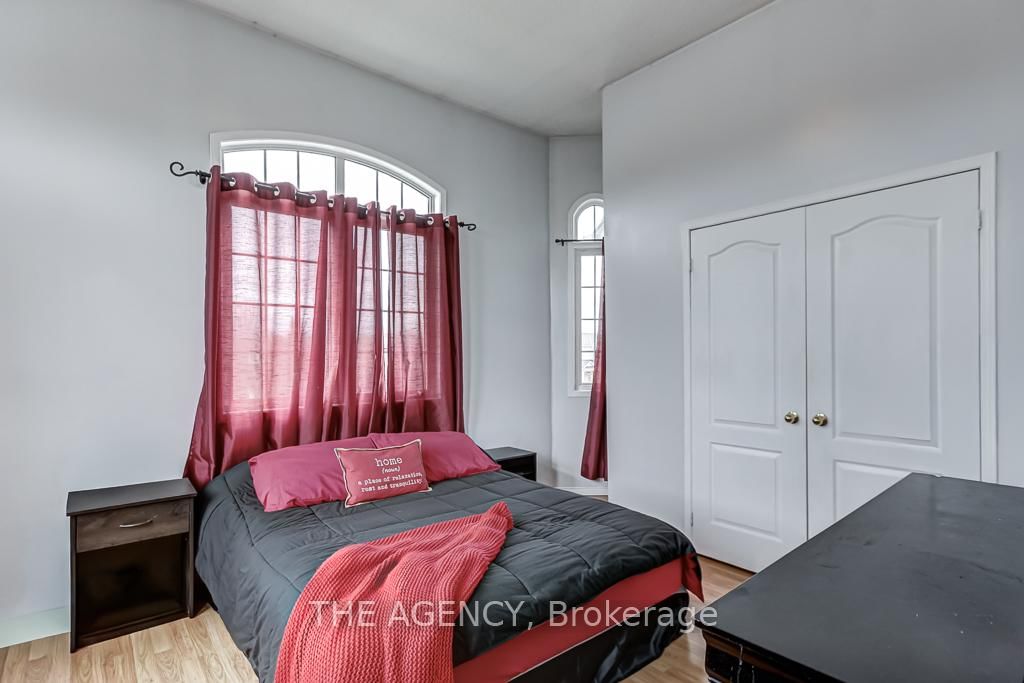 Detached House for sale at 3241 Country Lane, Whitby, Ontario, L1P 1T5 - Williamsburg - MLS: E12952494