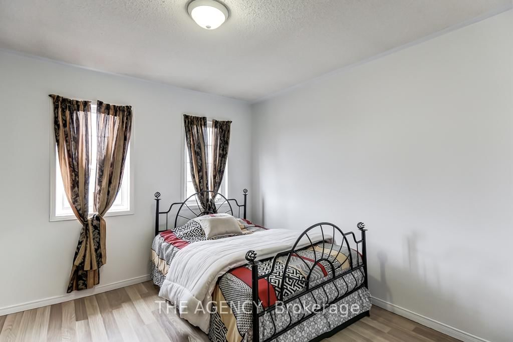 Detached House for sale at 3241 Country Lane, Whitby, Ontario, L1P 1T5 - Williamsburg - MLS: E12952494