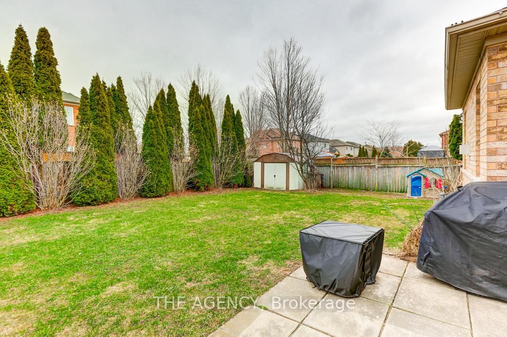 Detached House for sale at 3241 Country Lane, Whitby, Ontario, L1P 1T5 - Williamsburg - MLS: E12952494