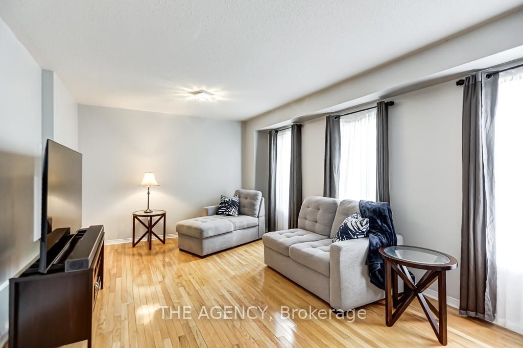 Detached House for sale at 3241 Country Lane, Whitby, Ontario, L1P 1T5 - Williamsburg - MLS: E12952494