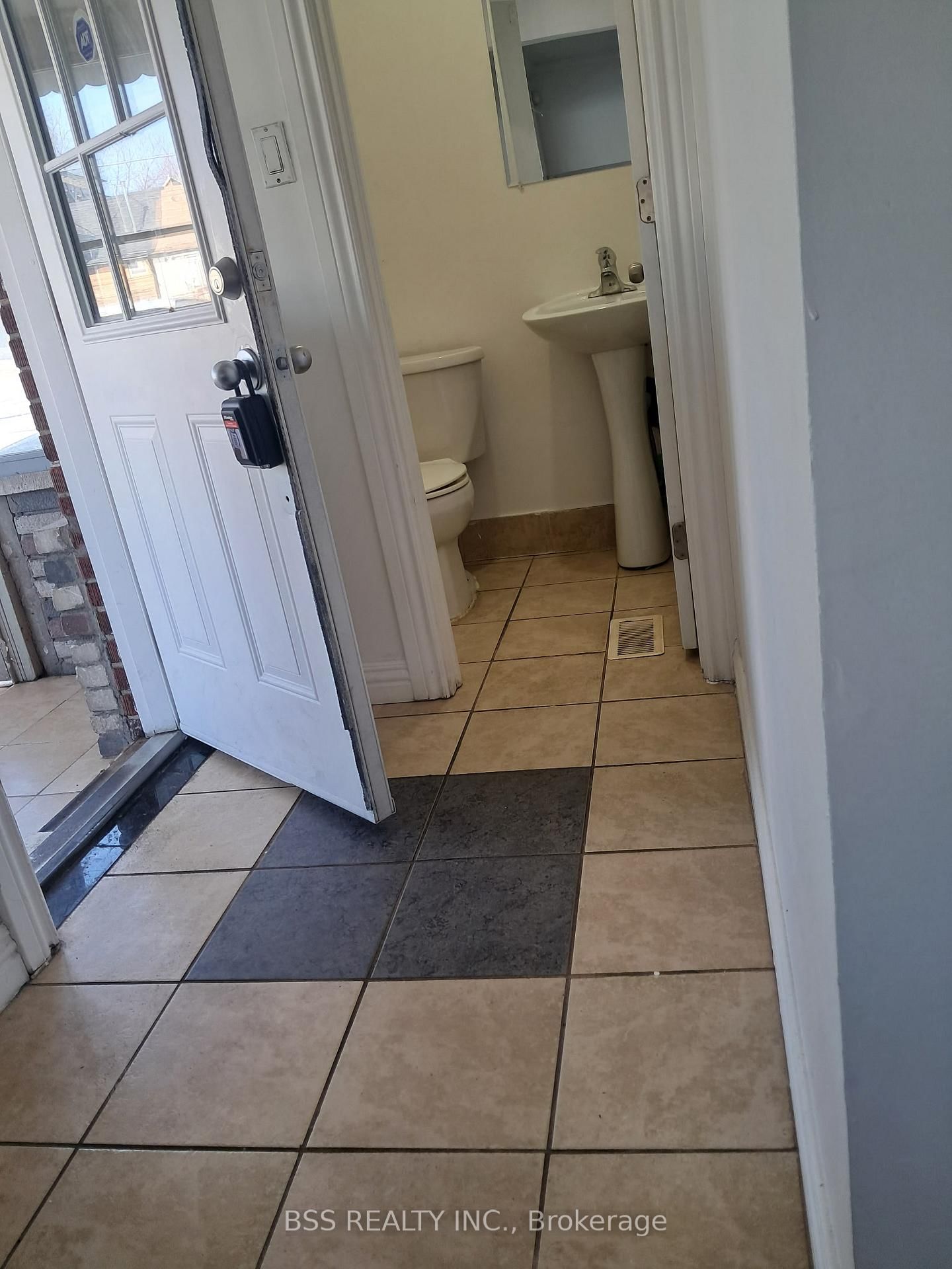 Detached House for sale at 464 Warden Avenue, Toronto, Ontario, M1L 3Z1 - Oakridge - MLS: E12952744