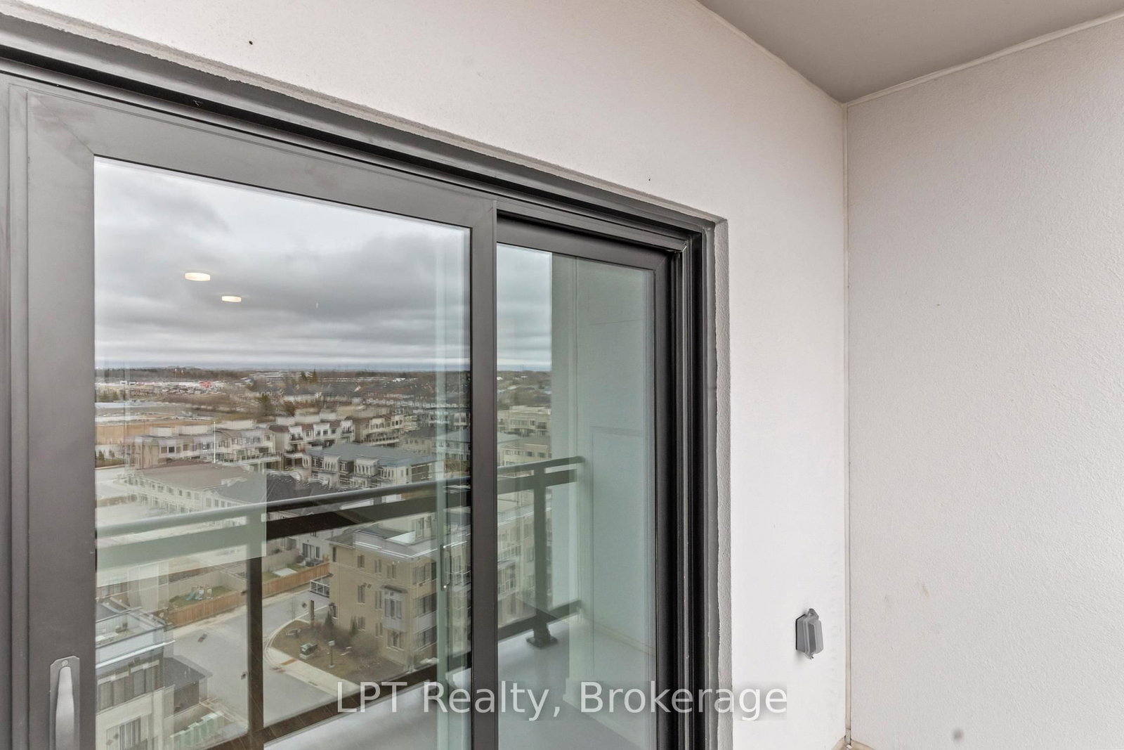 51 Clarington Boulevard, Unit 917 - Photo 21