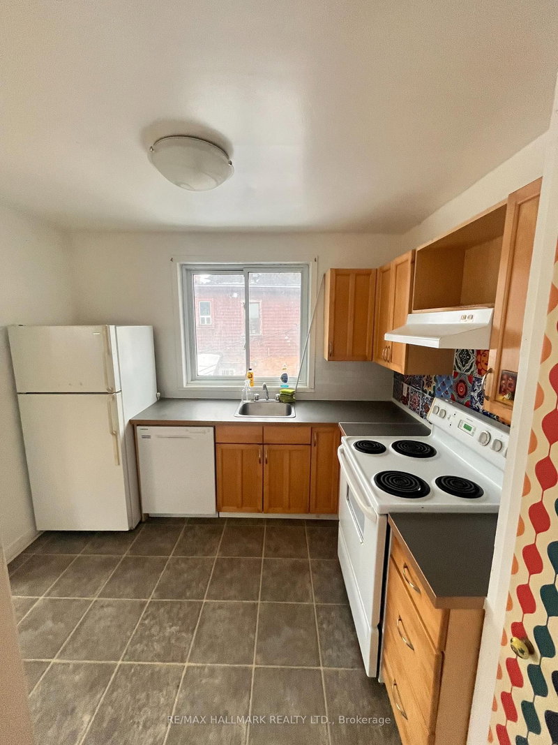 2 - 2 Bellhaven Rd, Toronto, M4L 3J5 | Image 3