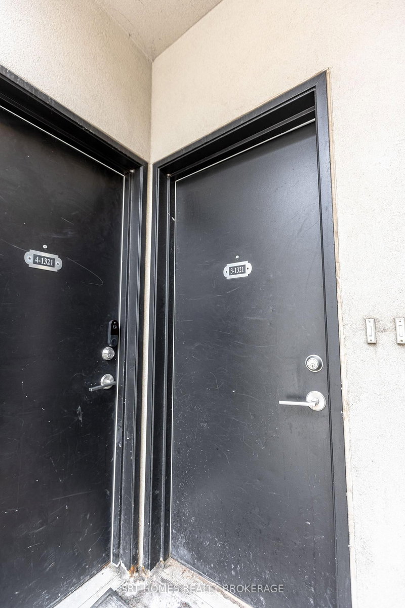 3 - 1321 Gerrard St E, Toronto, M4L 1Y8 | Image 3