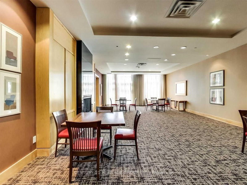 415 - 8 Mondeo Dr, Toronto, M1P 5C7 | Image 2